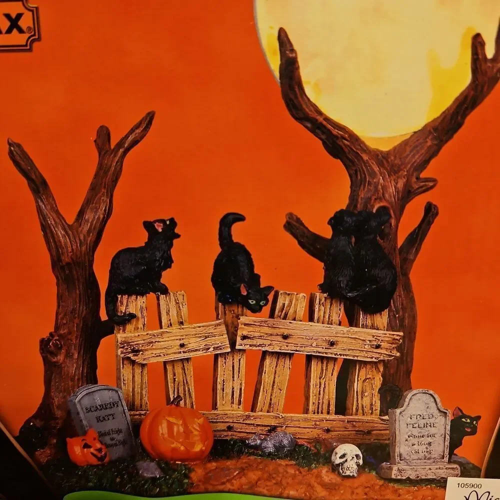 Lemax Spooky Town Happy Howl-o-ween Table Accent